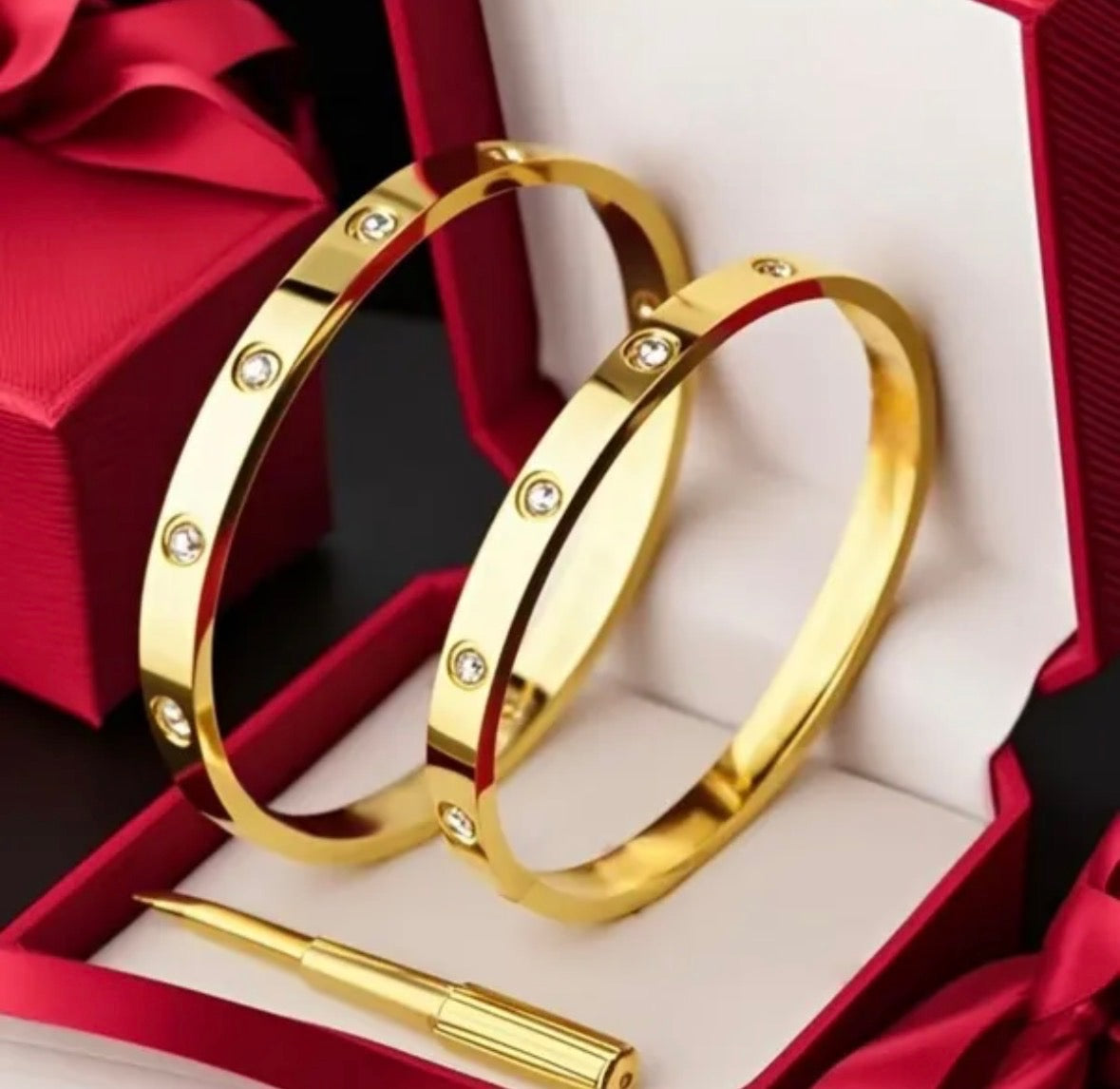 18K Gold Plated Screw Lock Bangle Bracelet 2 Set