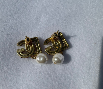 Dolce & Gabbana Multicolor Crystal Logo Pearl Drop Earrings – Gold Tone