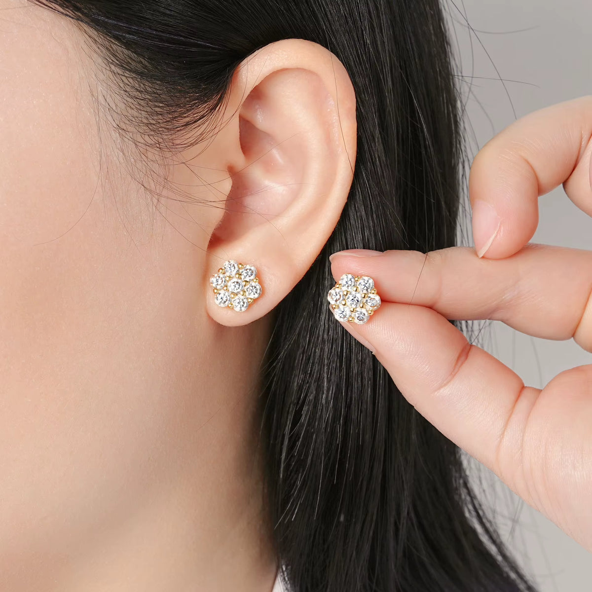 Floral moissanite stud earrings product photo 1